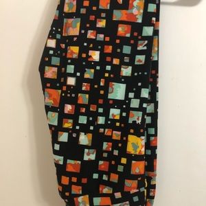 NWOT LuLaRoe Tall & Curvy Leggings.